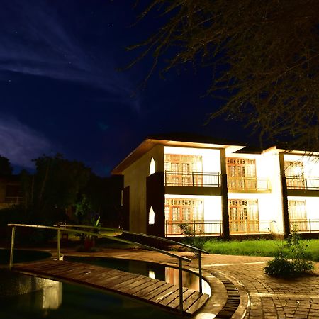 Hunters Lodge Twaandu Exterior photo