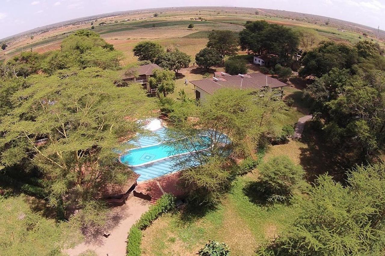 Hunters Lodge Twaandu Exterior photo