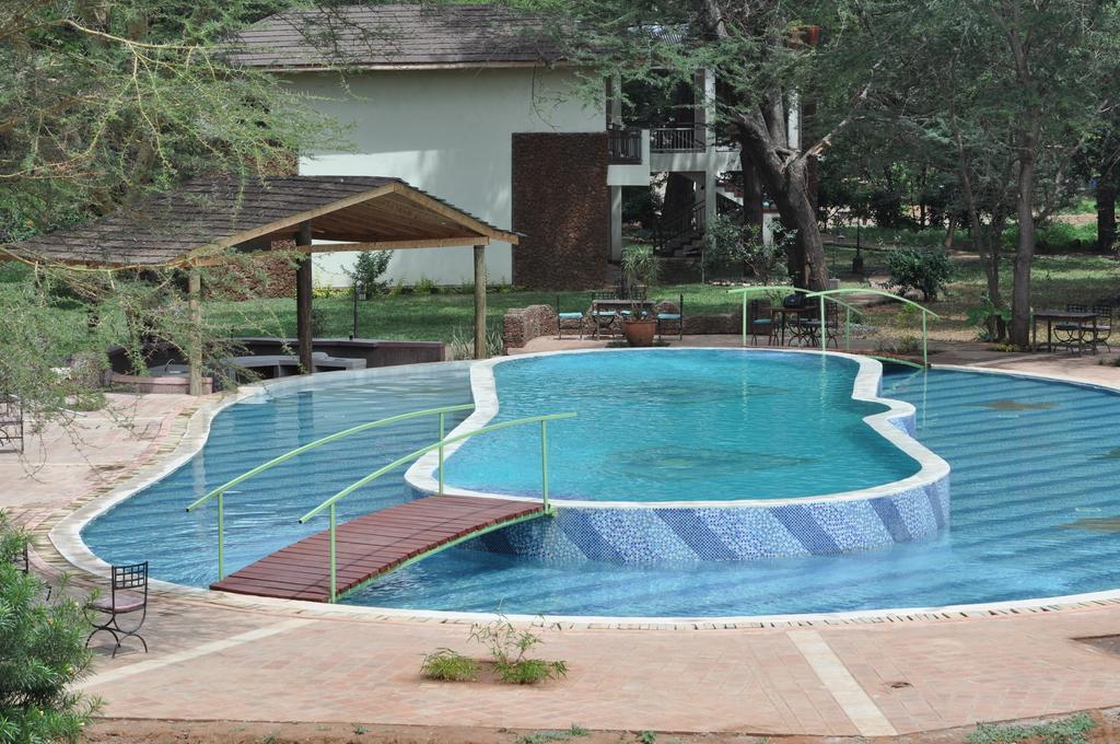 Hunters Lodge Twaandu Exterior photo